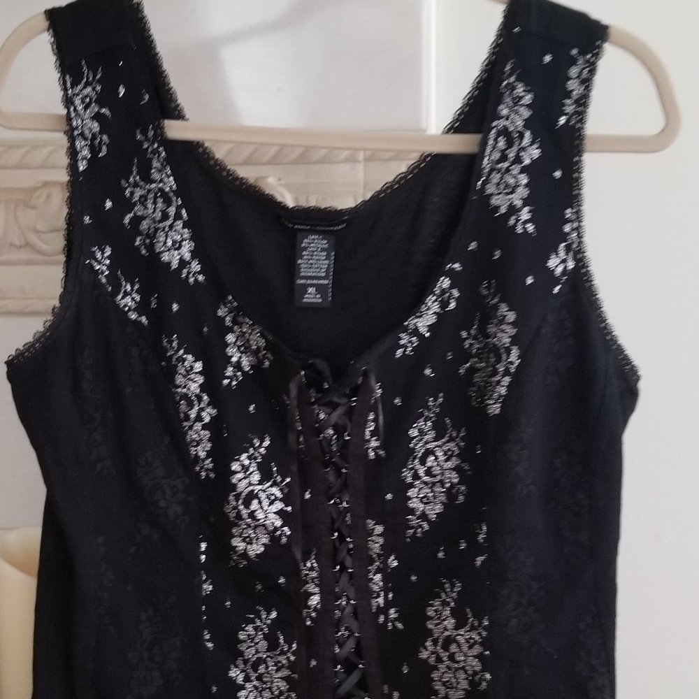 New York & Company Tank Top.  92% Nylon, 8% Metallic, 2% Lace. Size XL